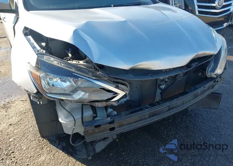 2017 Nissan Sentra S из США, поврежденный, VIN 3N1AB7AP1HY410166